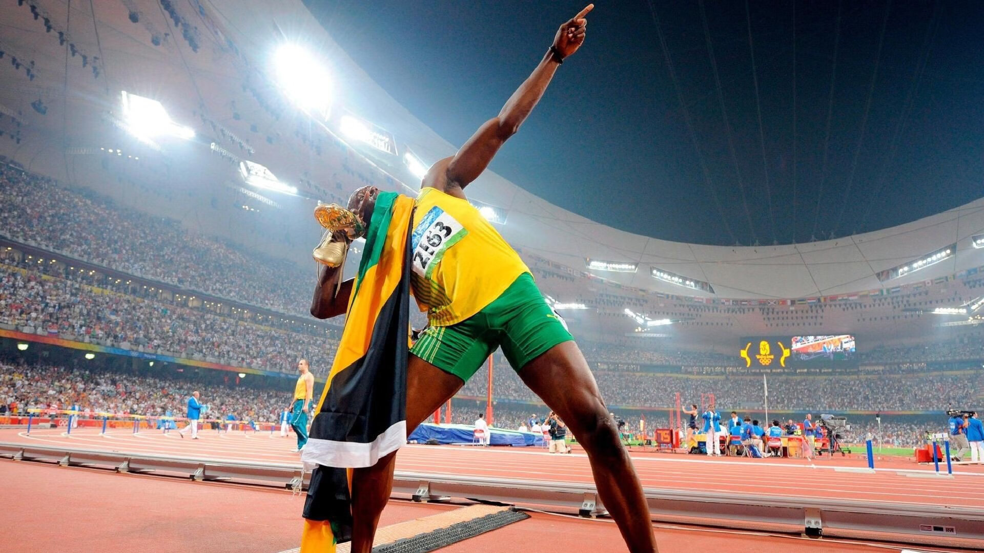 湖人不断突破！，杜兰特连续二十场比赛得分超过夺冠全场沸腾不已